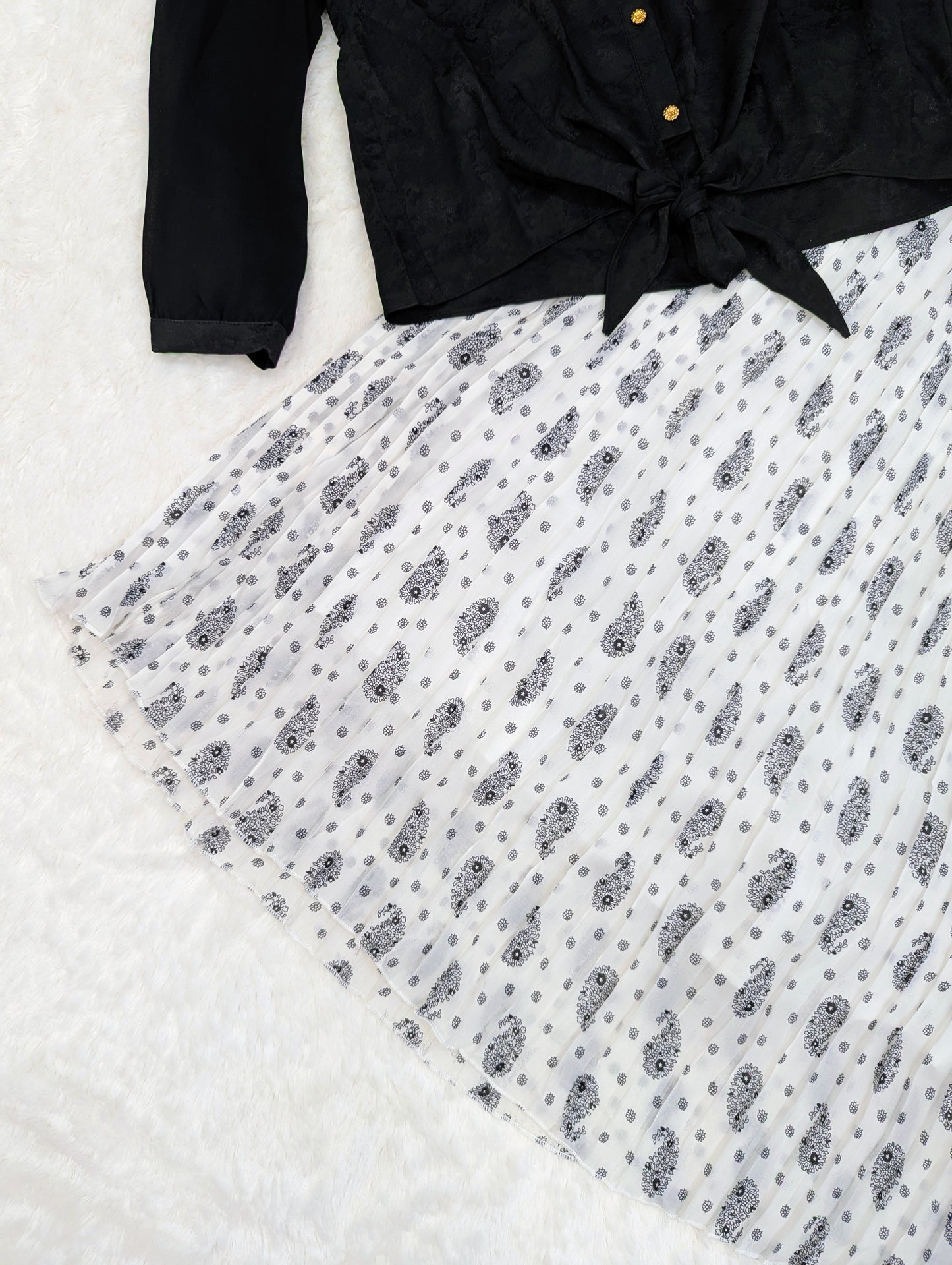 Al Shifa Western Black & White Pleated Skirt Set