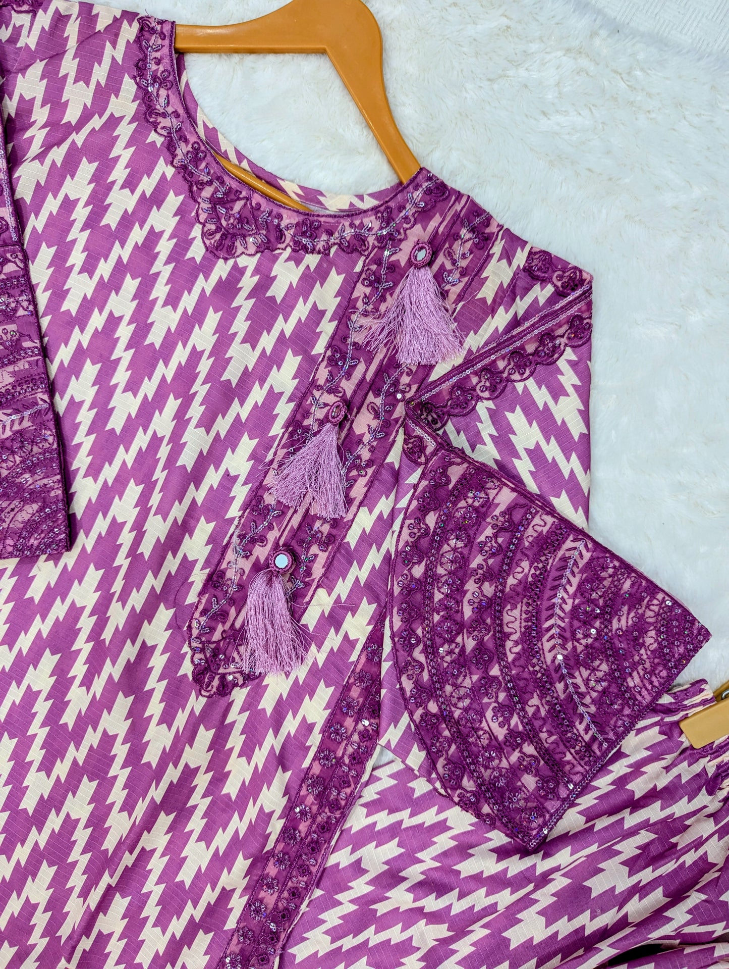 Purple Zigzag 3-Piece Unstitched Suit – Lawn Fabric
