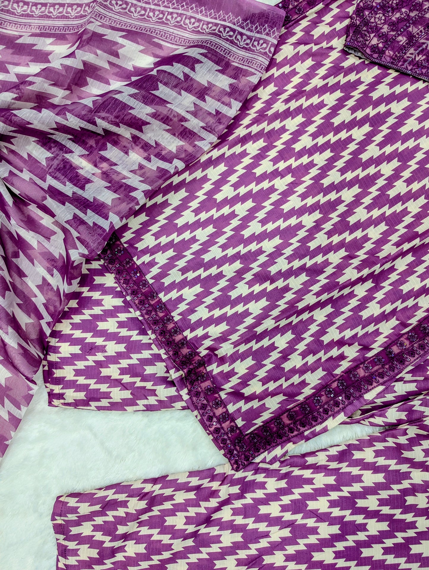 Purple Zigzag 3-Piece Unstitched Suit – Lawn Fabric