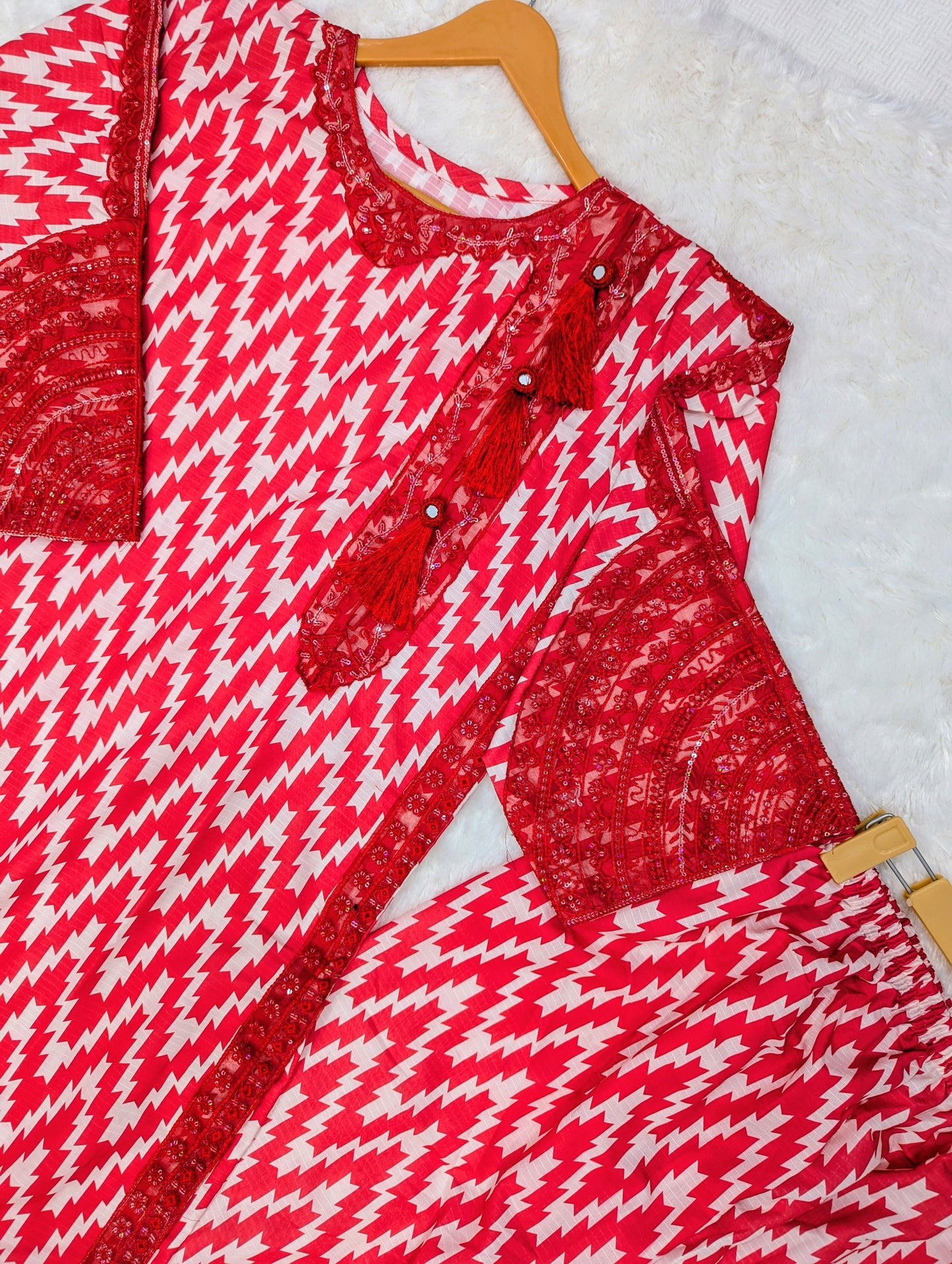 Red & White Zigzag Printed Stitched 3-Piece Suit